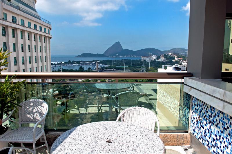 Hotel Atlântico Business Centro Río de Janeiro Exterior foto A balcony of a hotel in Rio de Janeiro, Brazil.
